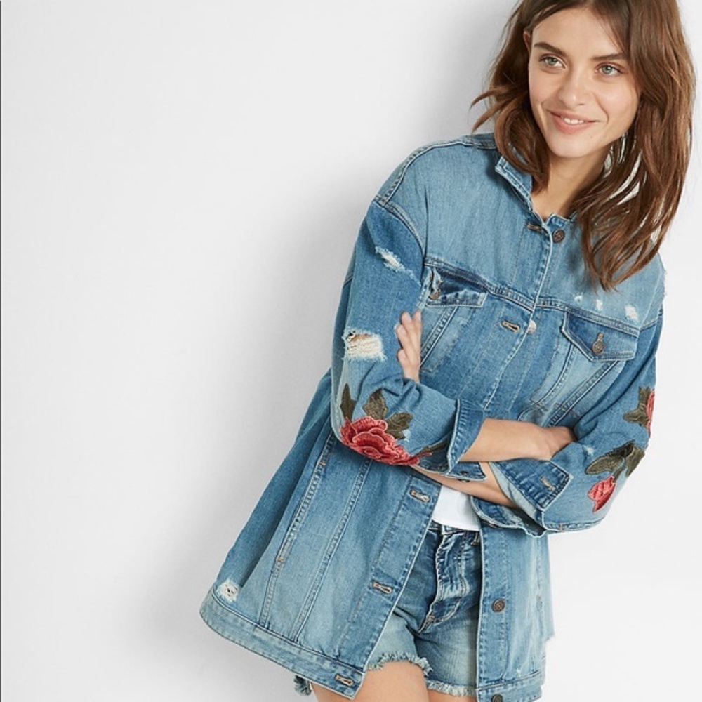 Express Embroidered Denim Jacket! M/L petite